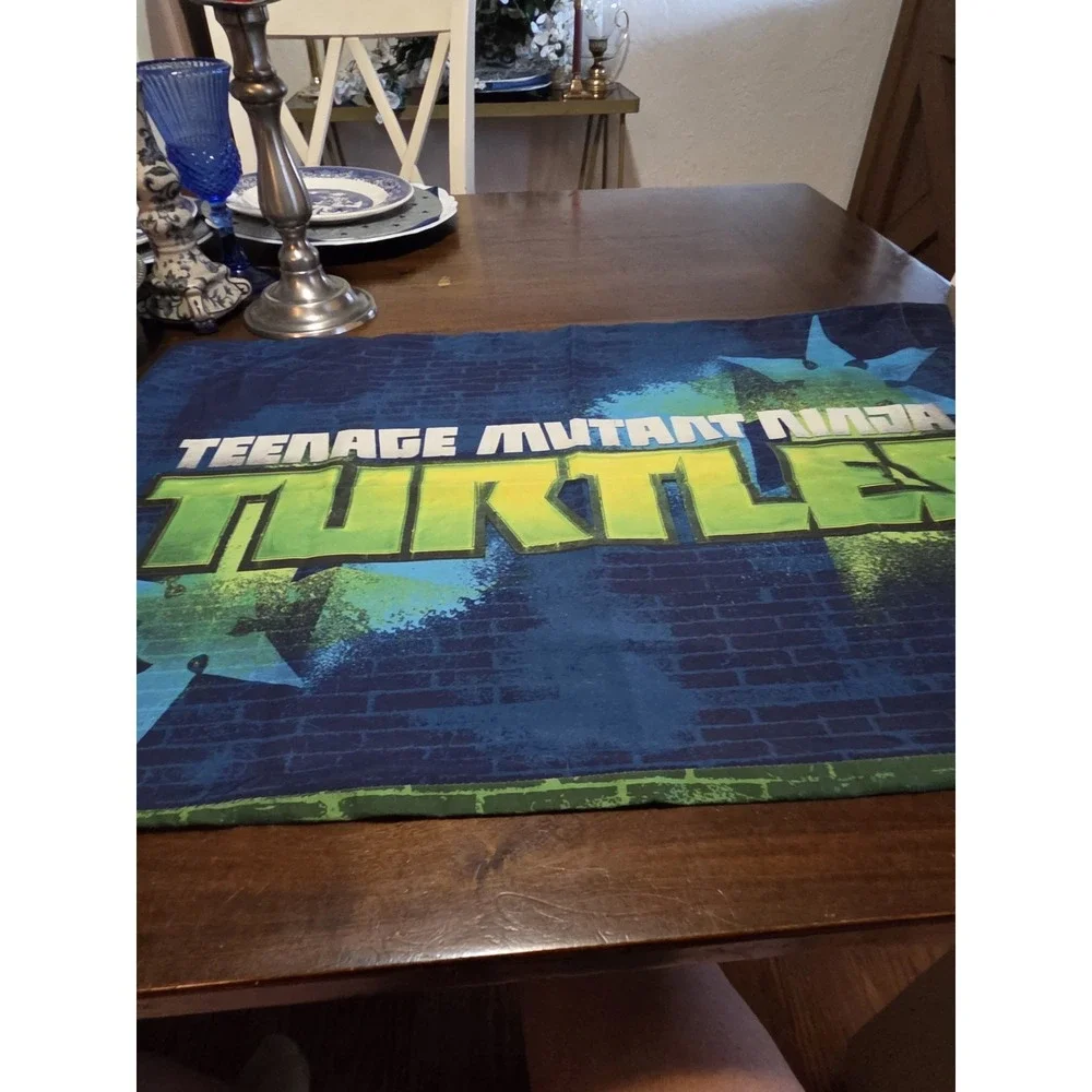 2014 Teenage Mutant Ninja Turtle Twin Sheets Plus 2 Toys